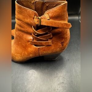 FRYE Reed Strappy Ankle Boots Women’s Size 10 Side Zipper Block Heel Cognac